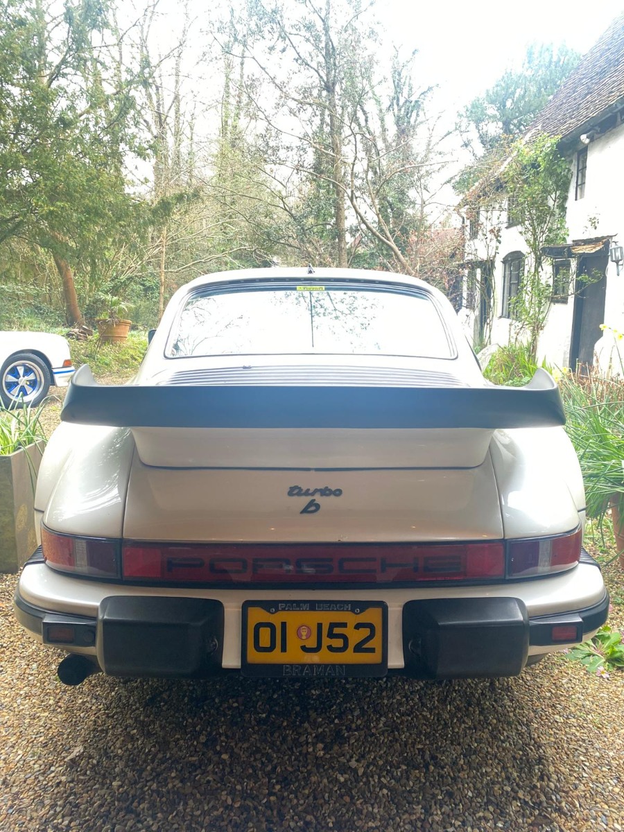 1977 Porsche 911 Image 2
